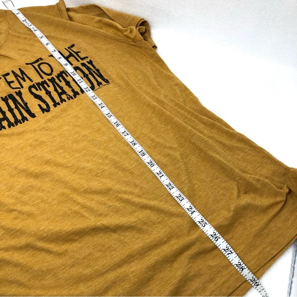 Texas True Threads Tee Yellowstone Rip Train Station T-shirt Size XL - Picture 6 of 7